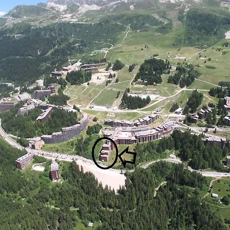 Apartment Grand Arbois - 4 Personnes Au Coeur De La Station D'arc 1800 Dans Le Village Des Villards, Proche Des Pistes Et Des Commerces Mae-1973